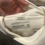 Abercrombie & Fitch White Melbourne Tennis Sweatshirt Photo 3