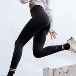 Aerie  Offline Goals High Waisted Legging in True Black Photo 0