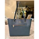 Coach  Gallery Tote Photo 2