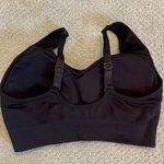 Puma - Women's Performance Seamless Sports Bra In Black! NEVER WORN! 🖤 Photo 5