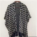 YA Los Angeles Chevron wrap fringed shawl / ruana Photo 0