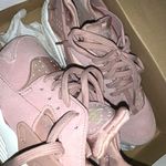 Nike Pink Huaraches Photo 0