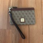 Dooney & Bourke  Wallet Photo 0