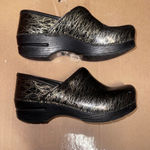 Dansko Black Swirl Patent Scribble Leather Clog Shoes Women's Size 37 6.5 - 7 Photo 3