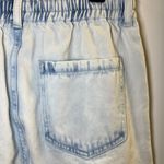 Forever 21 Women's High Rise Cropped Acid Wash Jeans Size M Photo 4