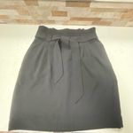 EXPRESS  tulip style mini skirt w belt black Sz 8 Photo 7