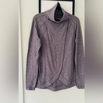 Lululemon  Rulu Rally Wrap women's size 8
Heathered Graphite Purple Photo 4