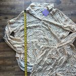 Ascot + Hart Women's Long Sleeve Button Photo 4