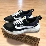 Vans  Ultrarange Neo VR3 'Black White' Women 7.5 US Photo 4