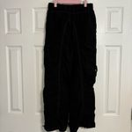 BDG  Lowrise Black Cargo Pants Photo 2