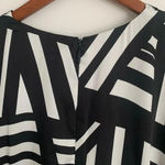 Karl Lagerfeld  Short‎ Sleeve Surplice Mini Dress - Size 10 - Black/White - NWT Photo 8