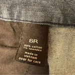 The Limited  Blue Denim Tailored Short Size. 6 R Photo 4