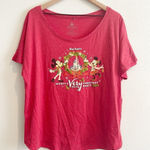 Disney  Parks Shirt Womens Sz‎ XXL Christmas Mickey Mouse Vacation Travel Holiday Photo 0