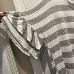 JODIFL Gray white stripe Short Ruffle Sleeve Tee Sz L VGUc Photo 1