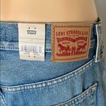 Levi's NWT Women's 94 Baggy Jean Shorts Photo 4