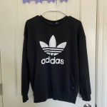 Adidas EUC |  women’s black & white crewneck — size 8‎ Photo 6