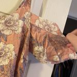 Blue Rain  floral top L Photo 3