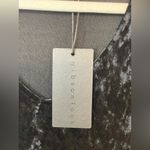 Gibsonlook NWT Elegant Black Velvet V Photo 4