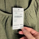 Madewell  tiered-sleeved top in moss green size S Photo 83