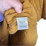 Evereve  Women’s Knit Short Sleeve Ribbed Sweater Top Burnt Yellow Size S Photo 4