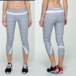 Lululemon  Run Inspire Crop II Black Grey White Speckled Capri Legging Size 6‎ Photo 1