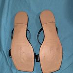 Sleek Black Women's Sandals Size 8.5 Photo 2