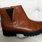 Zodiac  NWT Shiloh Waterproof Boots SIZE 9.5 Photo 0