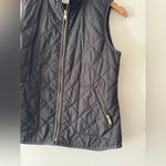 Old Navy Women's Black Quilted Vest Full Zip Lightweight Size XS Photo 1