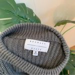 Kendall + Kylie Gray Cropped Cable Knit Sweater Size M Photo 4