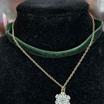 Green Velvet Snowflake Christmas Choker Photo 0