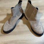 Aerosoles  CAMILA Taupe Suede Chelsea Boots Womens Size 8M Platform Lug Sole Photo 4