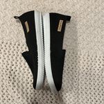 Tommy Bahama  Women’s  Slip-on Size 8 Photo 2