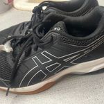 ASICS  Volleyball / Court Shoes Photo 0