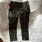 Spanx NWT  leather like skinny pant size 1X Photo 3