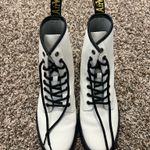 Dr. Martens 1460 White Smooth Leather 8-Eye Boots Unisex – Size 9 Women’s Photo 1