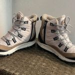 Merrell Womens  Antora winter boots 8 Photo 1