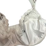 Vintage Carnival Ivory Satin Lace Bra Romantic Lingerie 38D Cream White Size undefined Photo 2