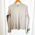 Gaiam  Sweater Top Size Medium Photo 1