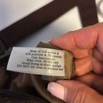 CREATIVE MEMORIES BRAND… BROWN FLORAL QUILTED BAG ADJUSTABLE STRAP
ZIP POCKETS Photo 9