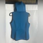 Gerry Women’s Blue Hooded Zip Front Sleeveless Vest Size Medium Activewear Photo 4