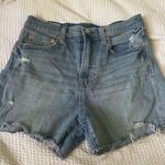 Gap shorts 4 in inseam Photo 0