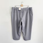 st. john's bay NWT  mid rise Capri in Colonial Pewter Drawstring waist Size XXL Photo 4