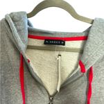 Trendy Gray and Red Zip Photo 3