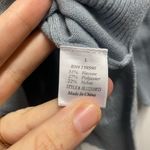 Pink Lily Boutique Viscose Blend V-Neck Lightweight Soft Sweater Size Large Photo 3