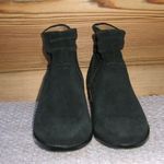 Vionic 5W 5 Wide Womens  Kanela Black Suede Water Resistant Ankle Boots Photo 2