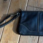 Black leather coinpurse wristlet Photo 2