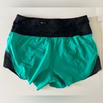 Lululemon Smooth Stride Short Viridian Green Black Women’s Shorts Size 6 Photo 6
