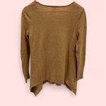 Caslon Soft cozy camel tan wool cashmere blend v-neck hankerchef hem sweater  Photo 2