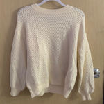 Verge Girl  off white sweater Photo 0