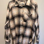 Buckle  Distressed Hem Flannel  Photo 0